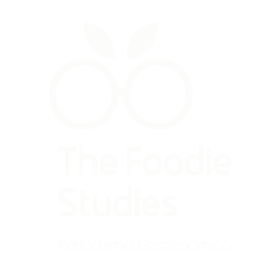 Logo The Foodie transparente y blanco